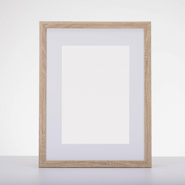 1,4 mm Passepartout mit eigenem Ausschnitt 40x50 cm | weiß